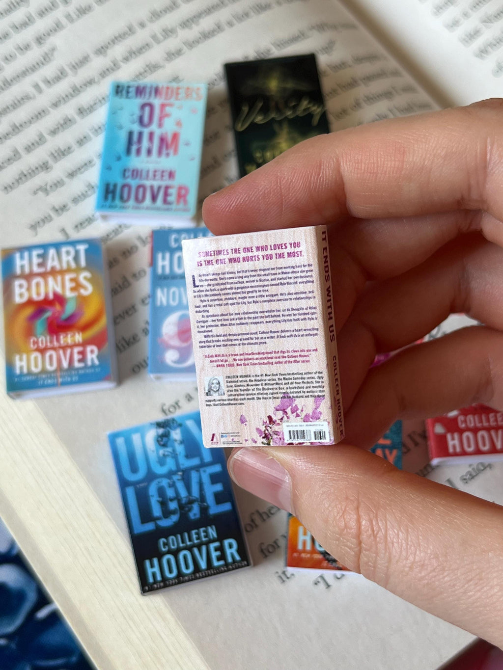 Mini Magnet Colleen Hoover Books (set of 9 mini books)