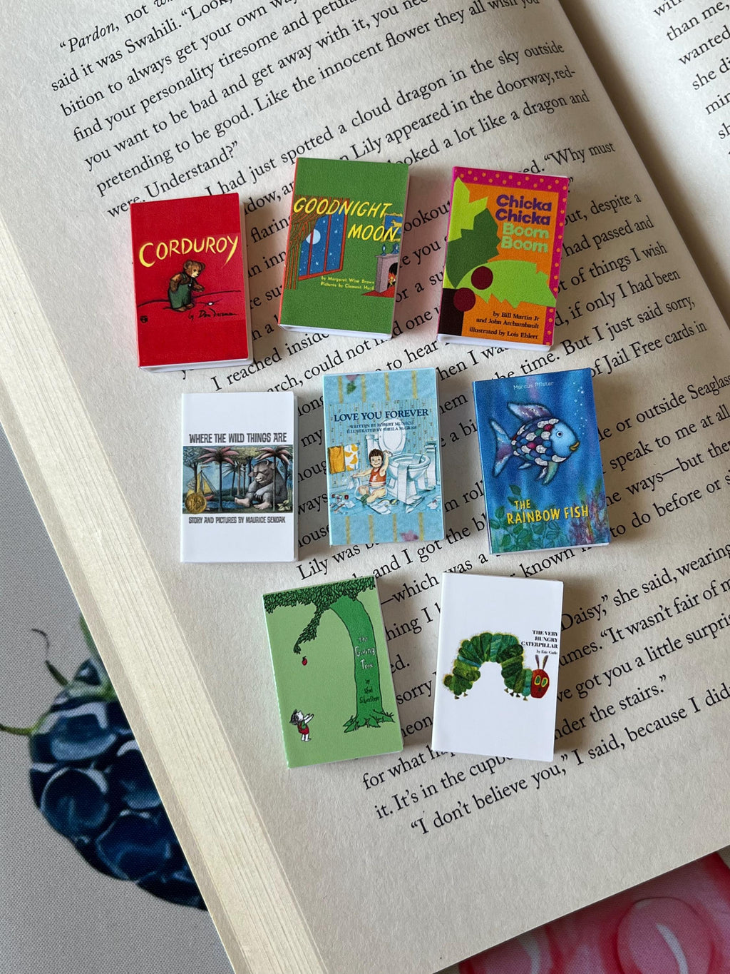 Mini Magnet Children's Books (set of 8 mini books)