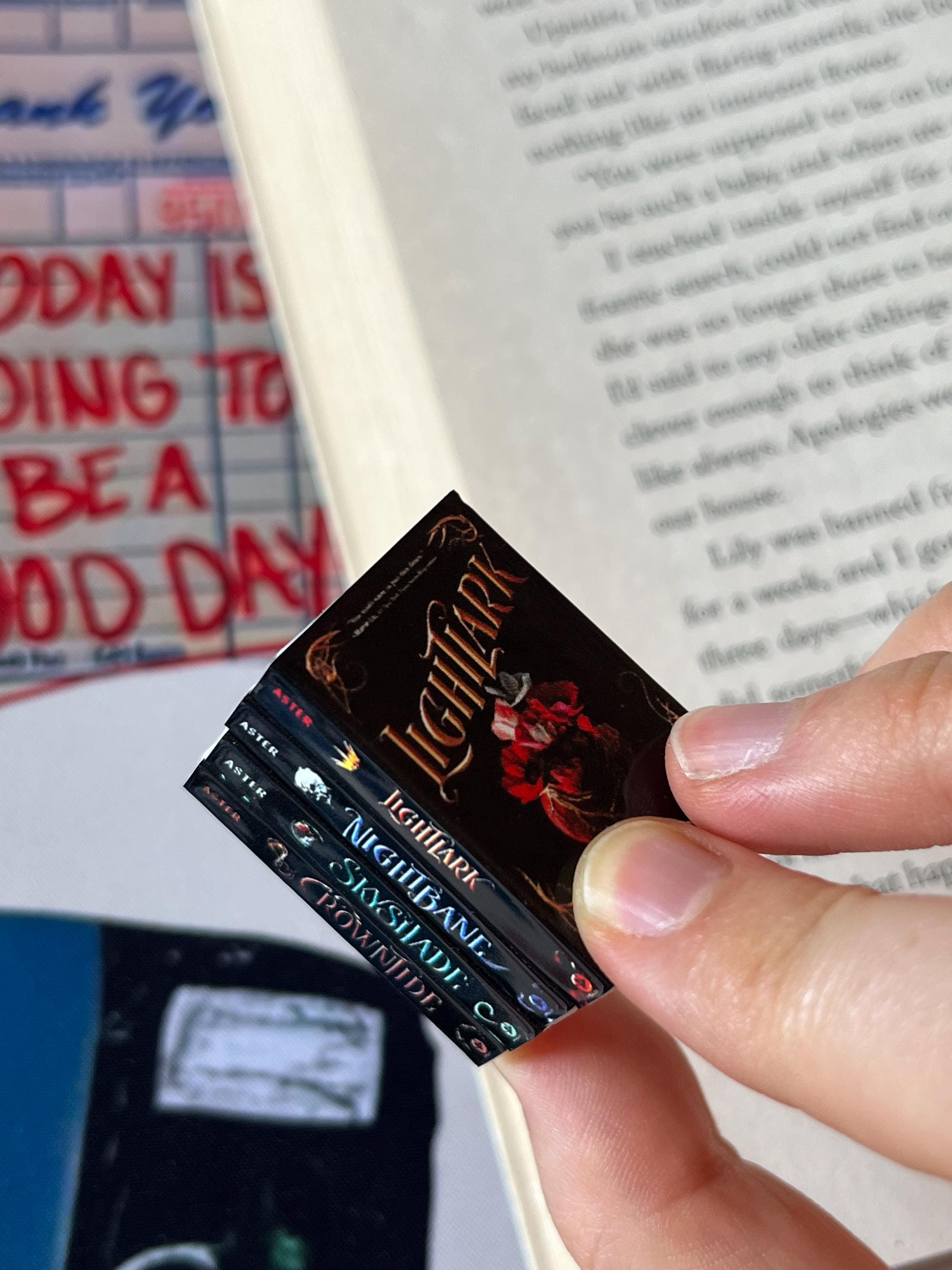 Mini Magnet Lightlark Books (set of 4 mini books)