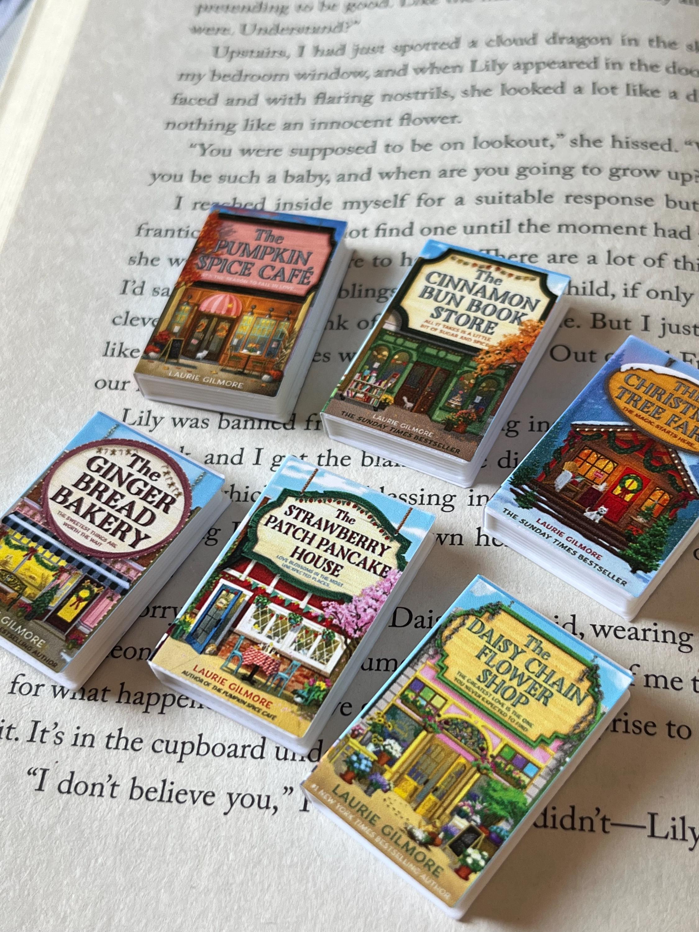 Mini Magnet Dream Harbour Books (set of 6 mini books)