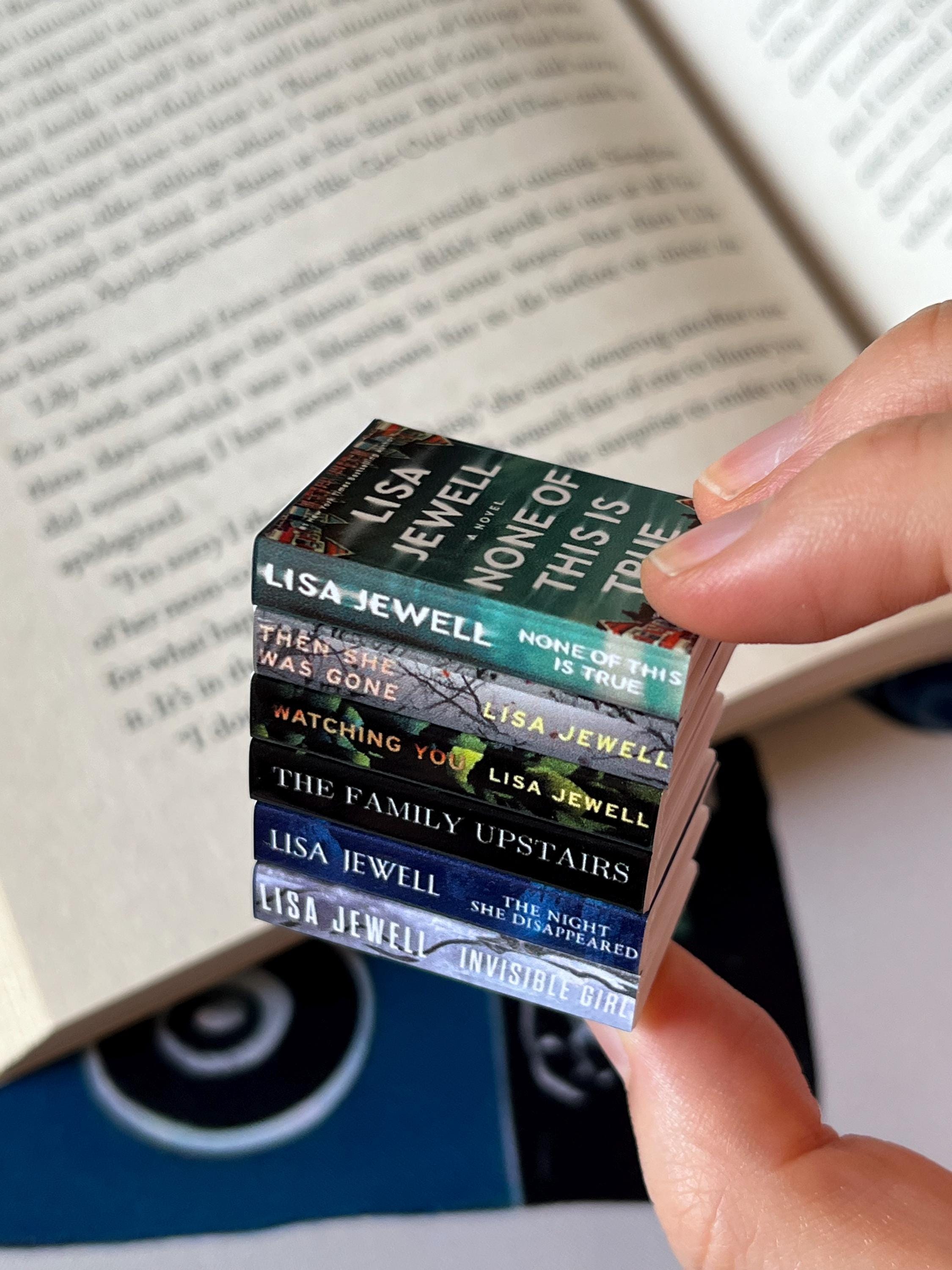 Mini Magnet Lisa Jewel Books (set of 6 mini books)