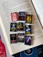 Mini Magnet Freida McFadden Books (set of 9 mini books)