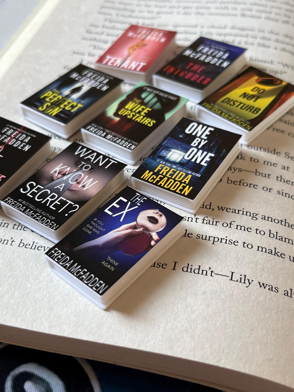 Mini Freida McFadden Books (set of 9 mini books)
