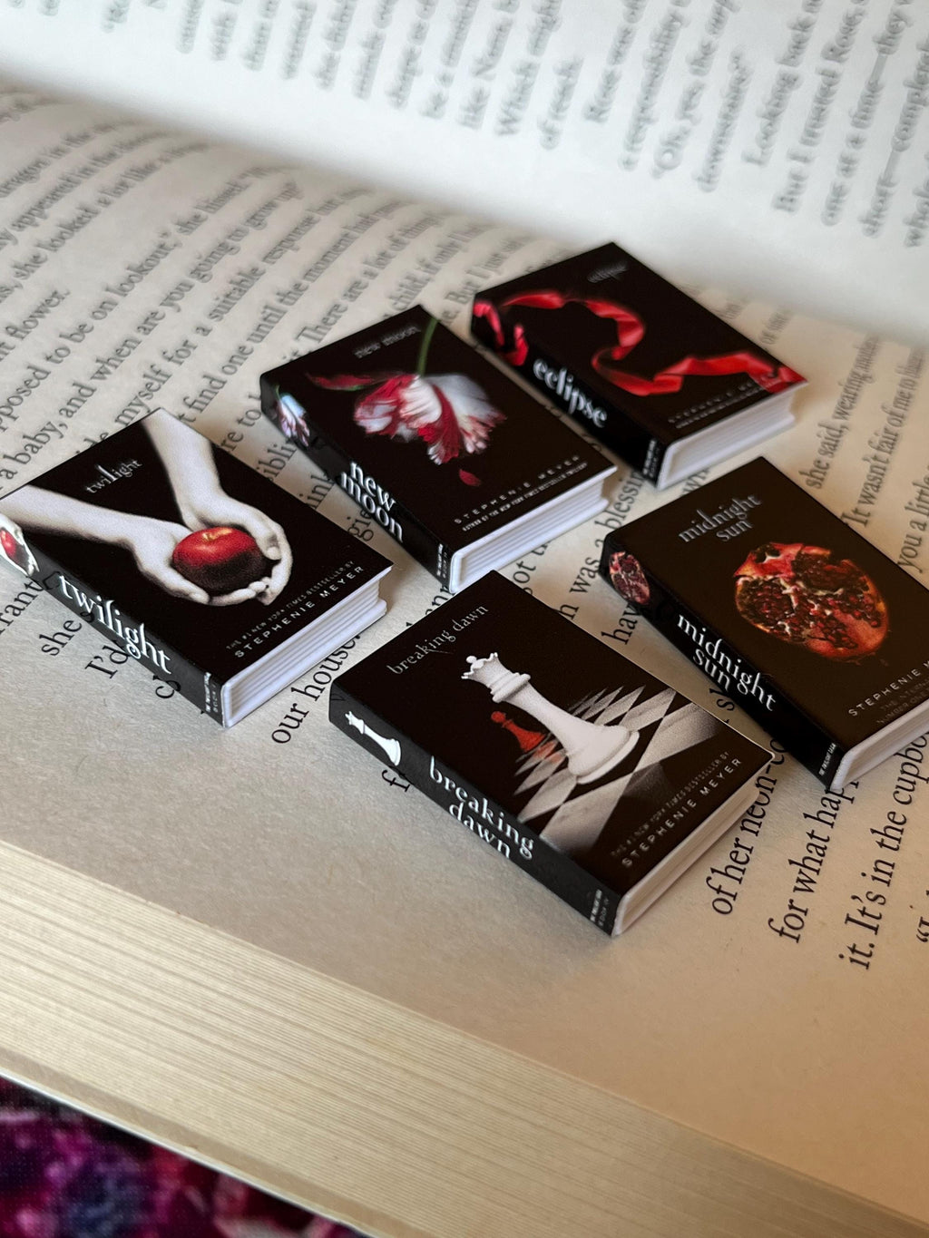 Mini Twilight Books (set of 5 mini books)