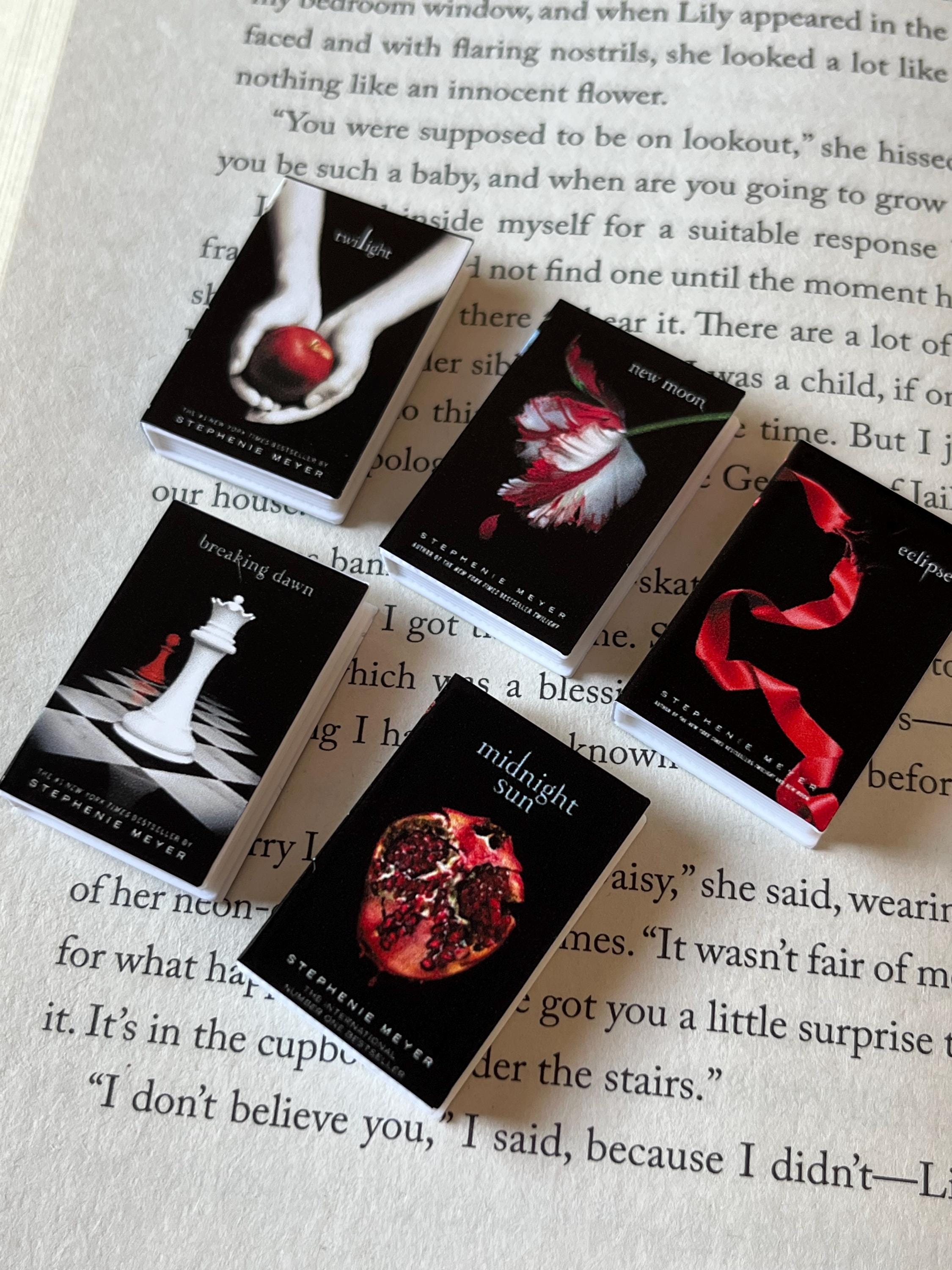 Mini Magnet Twilight Books (set of 5 mini books)