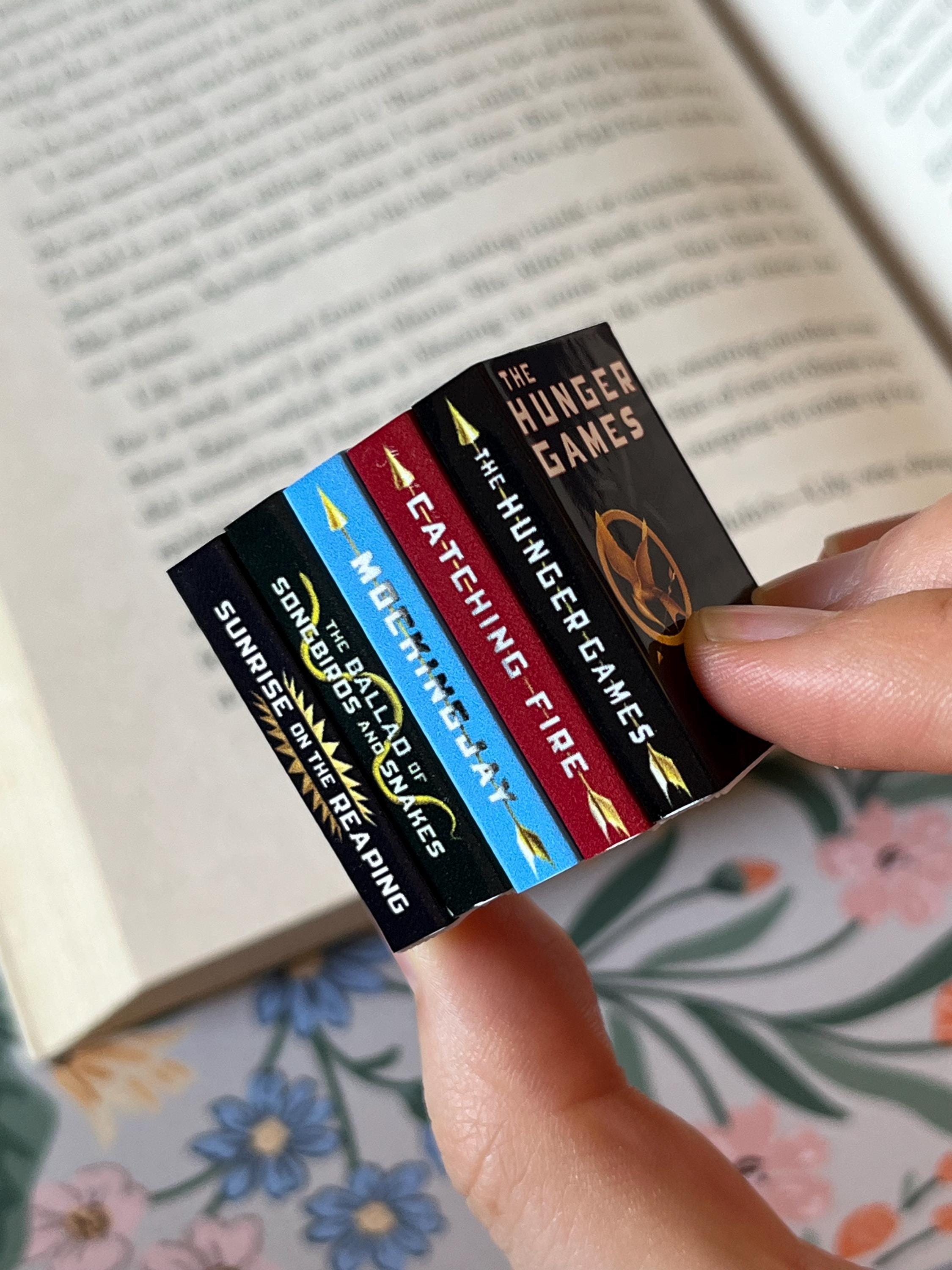 Mini Magnet Hunger Games Books (set of 5 mini books)