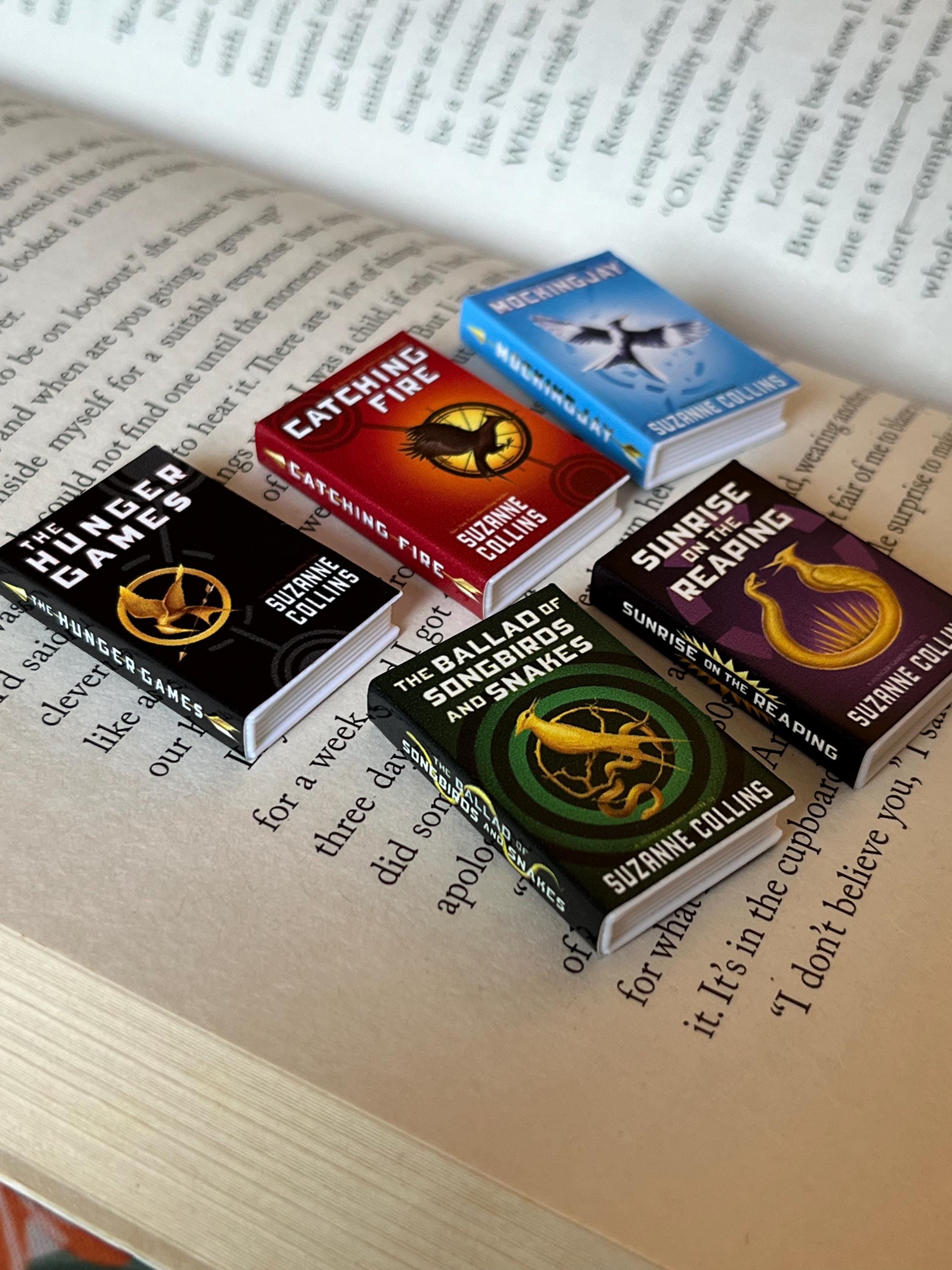 Mini Magnet Hunger Games Books (set of 5 mini books)