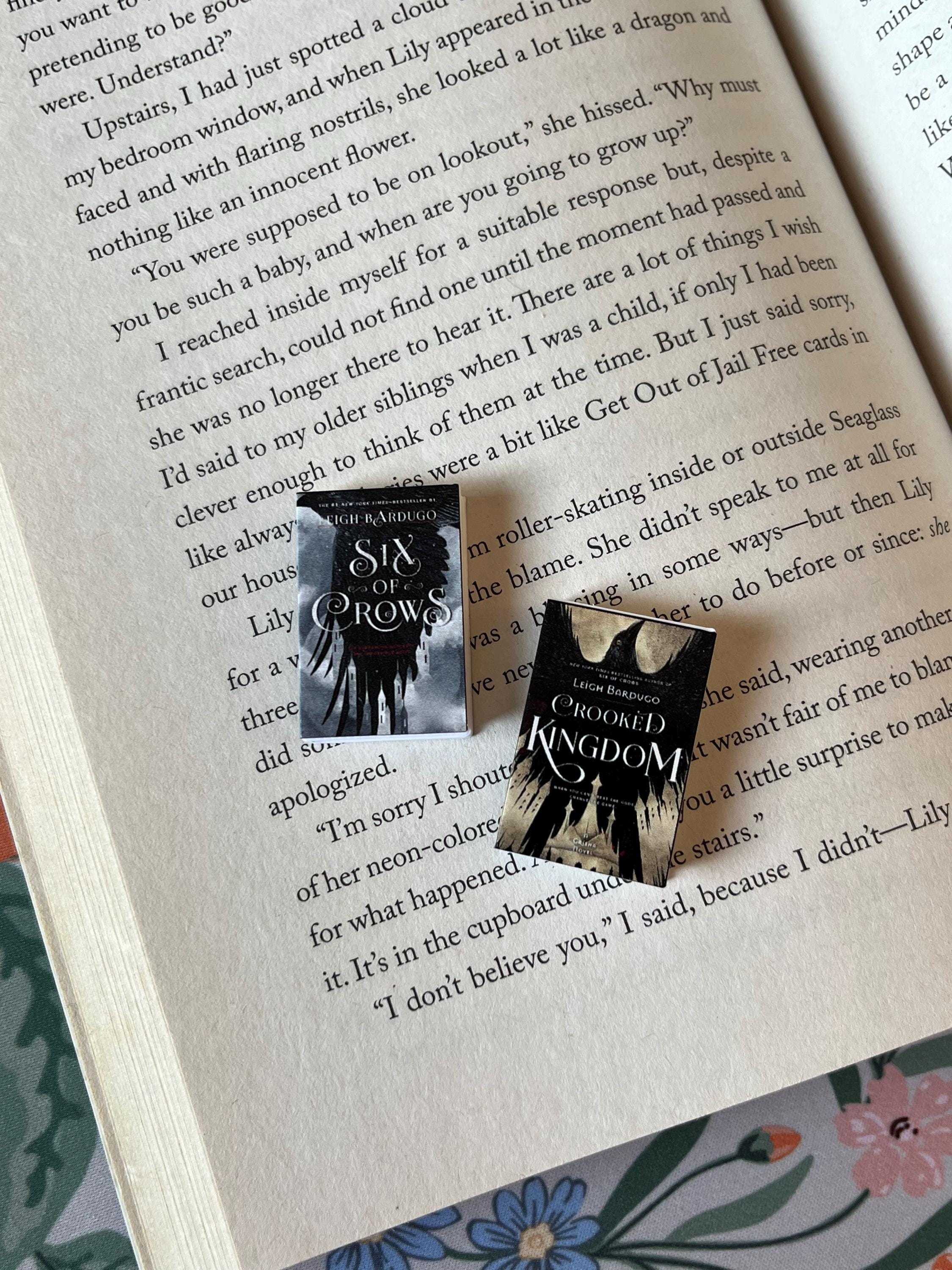 Mini Magnet Six of Crows Books (set of 2 mini books)