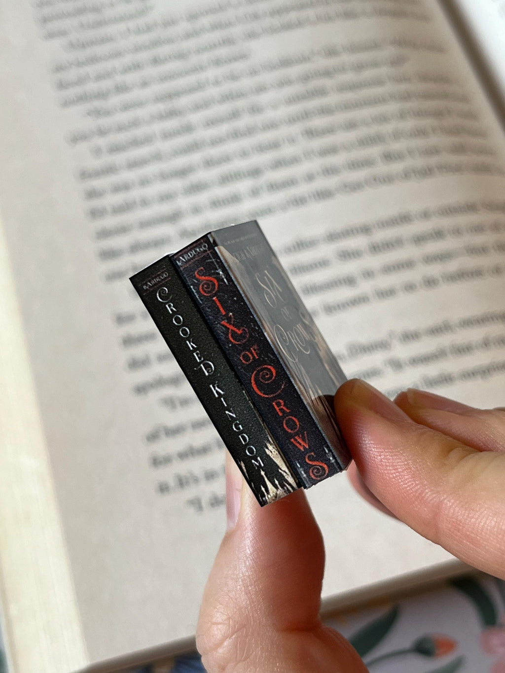 Mini Magnet Six of Crows Books (set of 2 mini books)