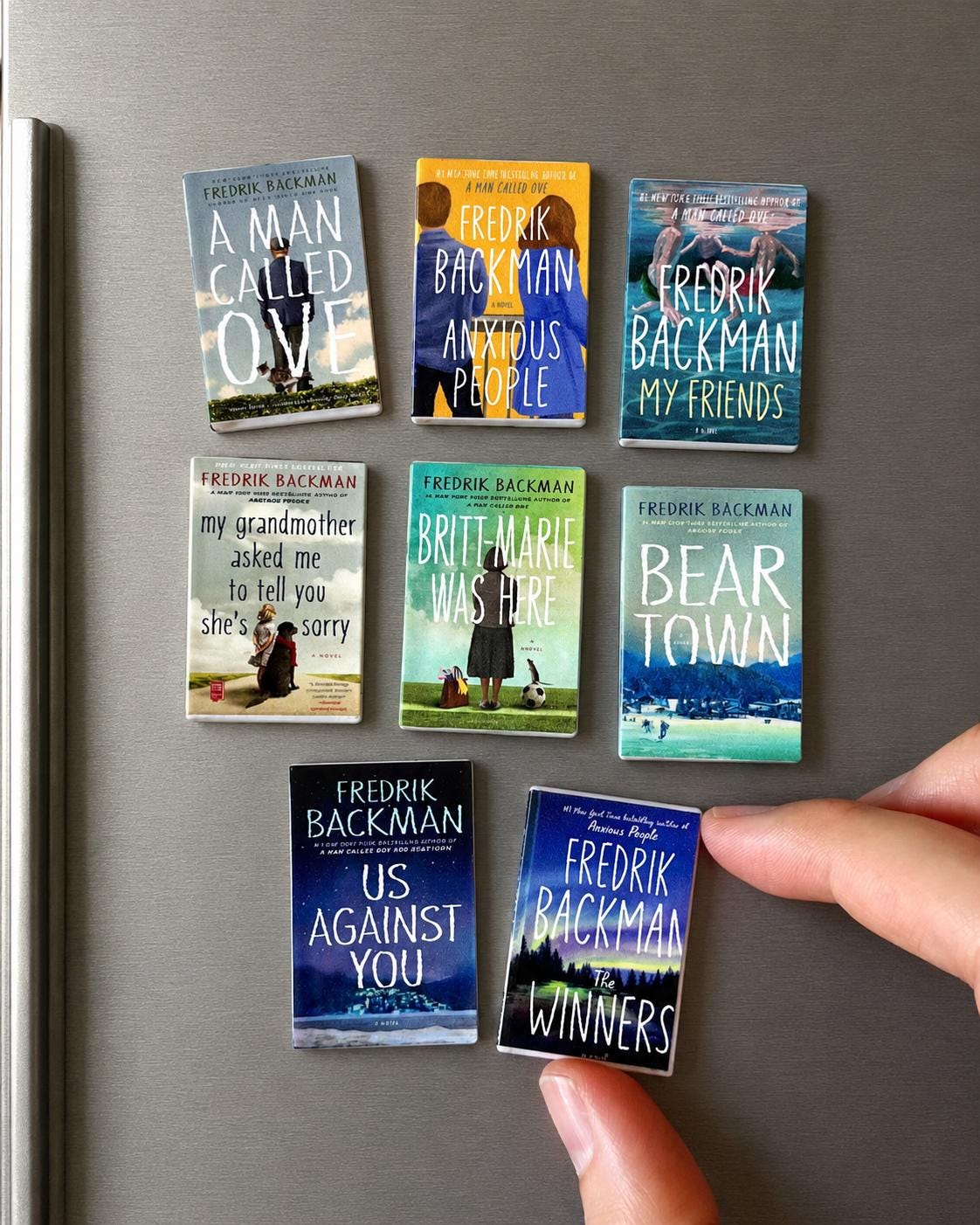 Mini Magnet Fredrik Backman Books (set of 8 mini books)