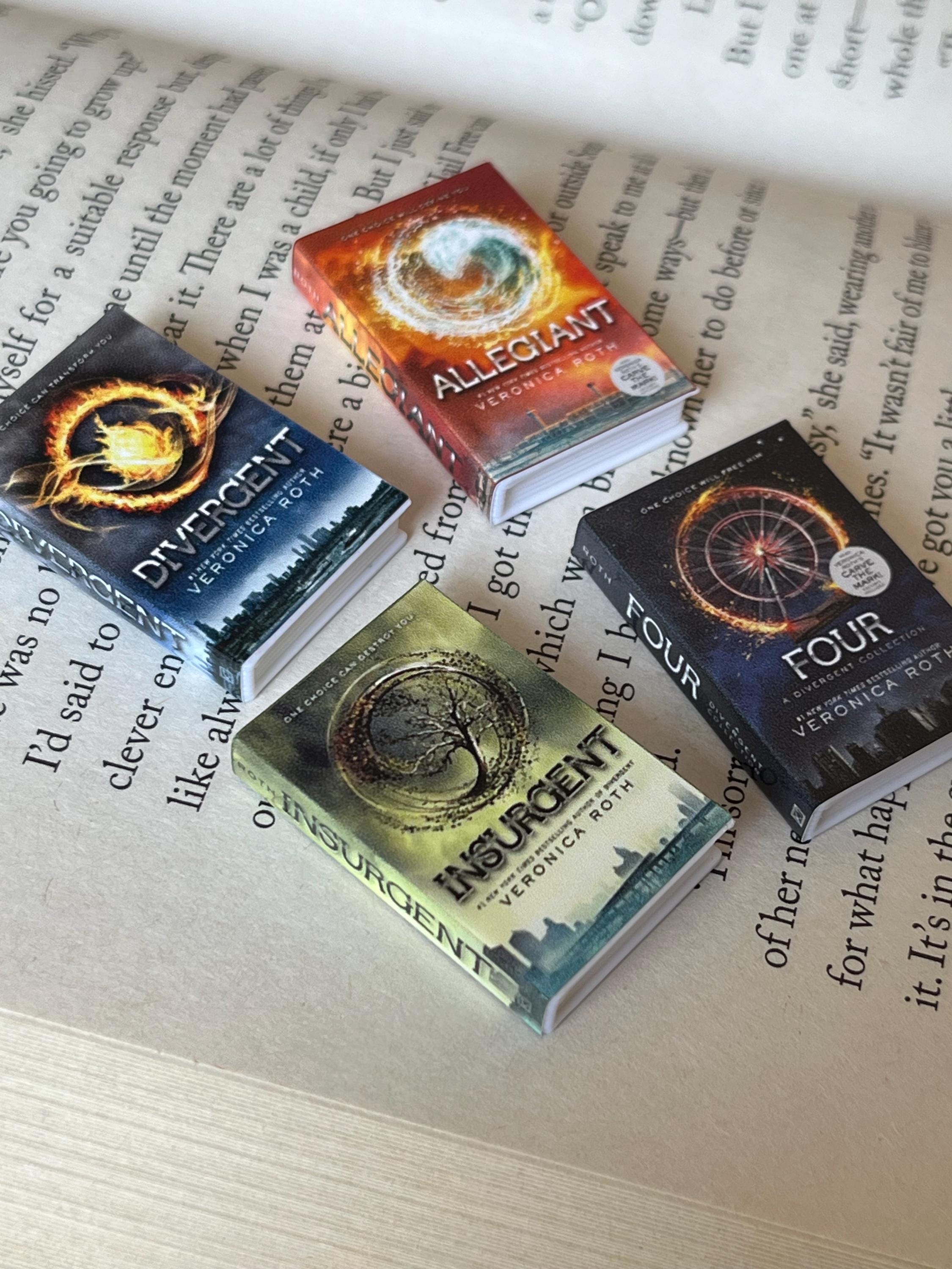 Mini Magnet Divergent Books (set of 4 mini books)