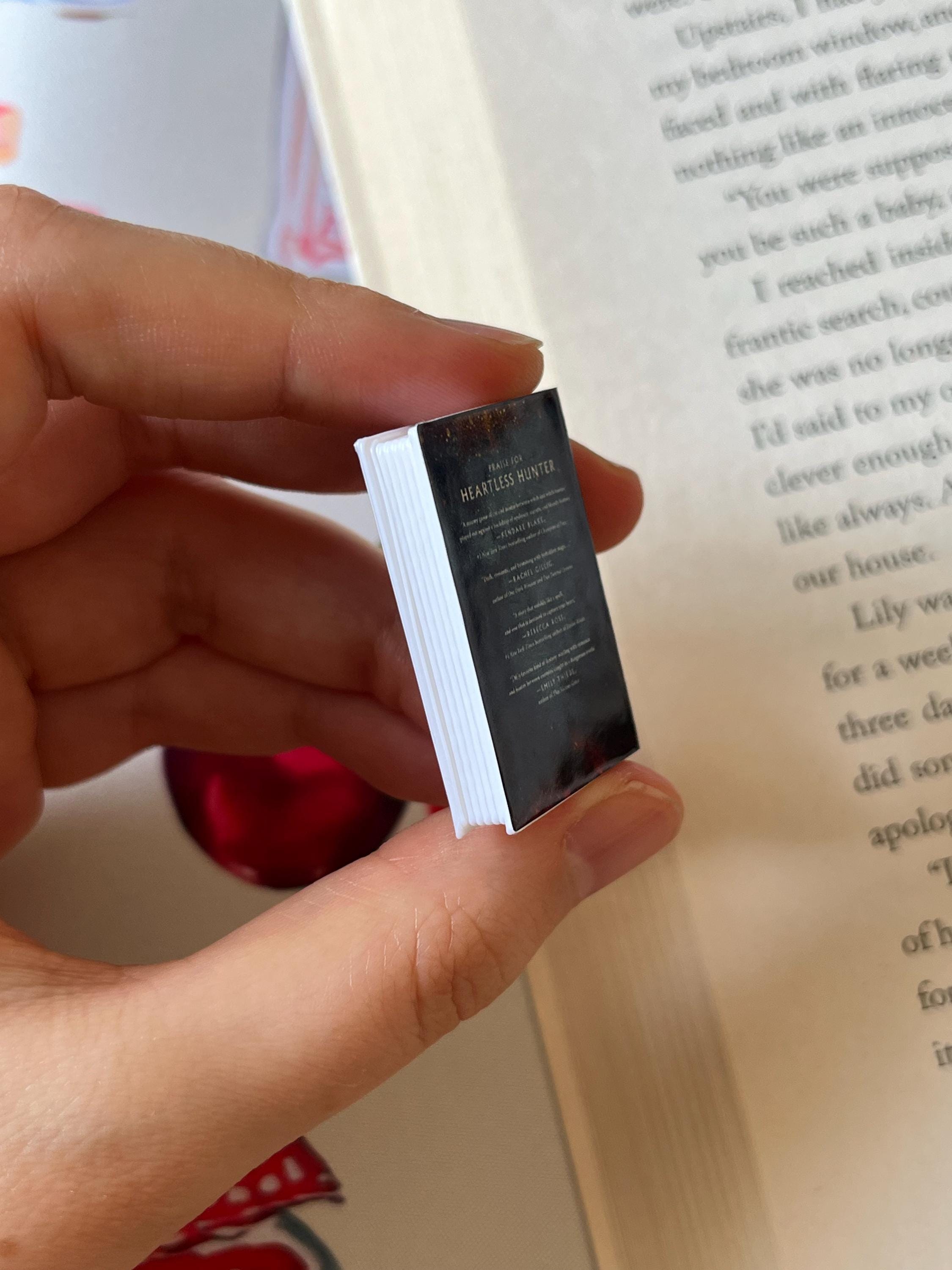 Mini Magnet The Crimson Moth Books (set of 2 mini books)