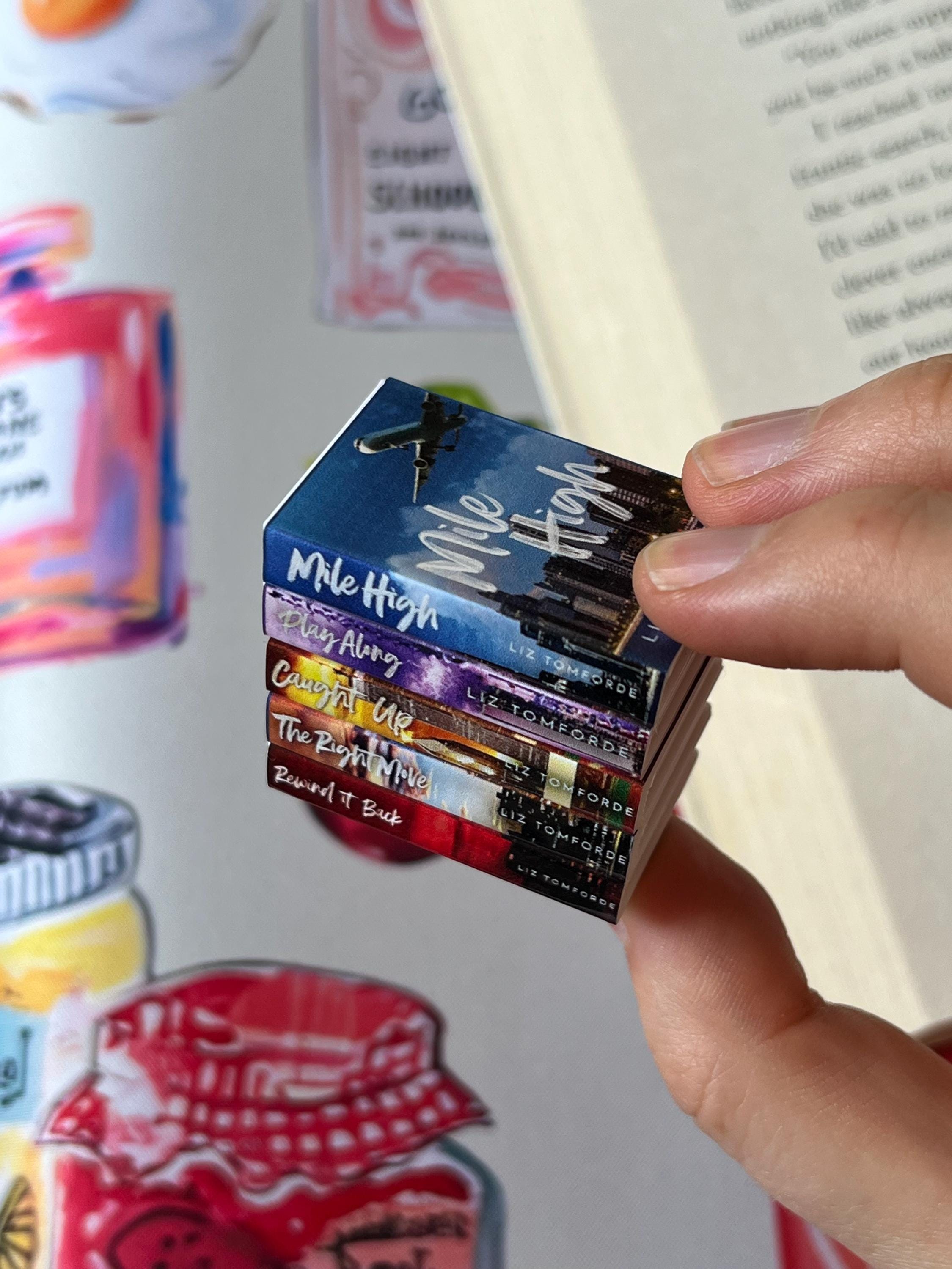 Mini Magnet Windy City Books (set of 5 mini books)