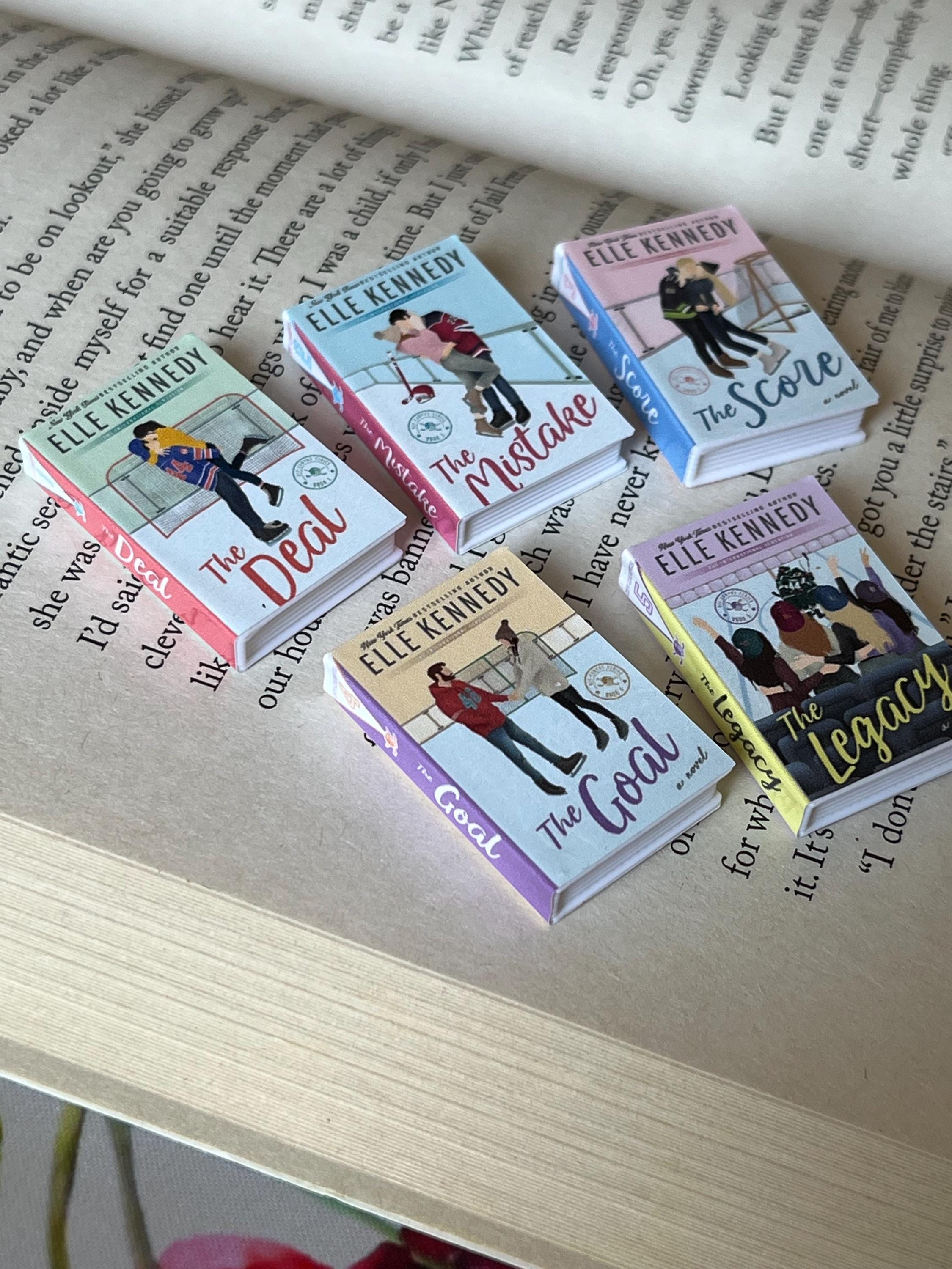 Mini Magnet Off Campus Books (set of 5 mini books)