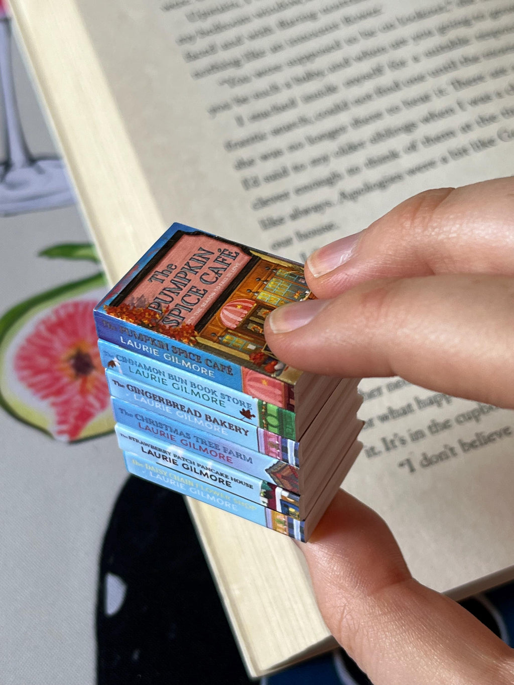 Mini Magnet Dream Harbour Books (set of 6 mini books)