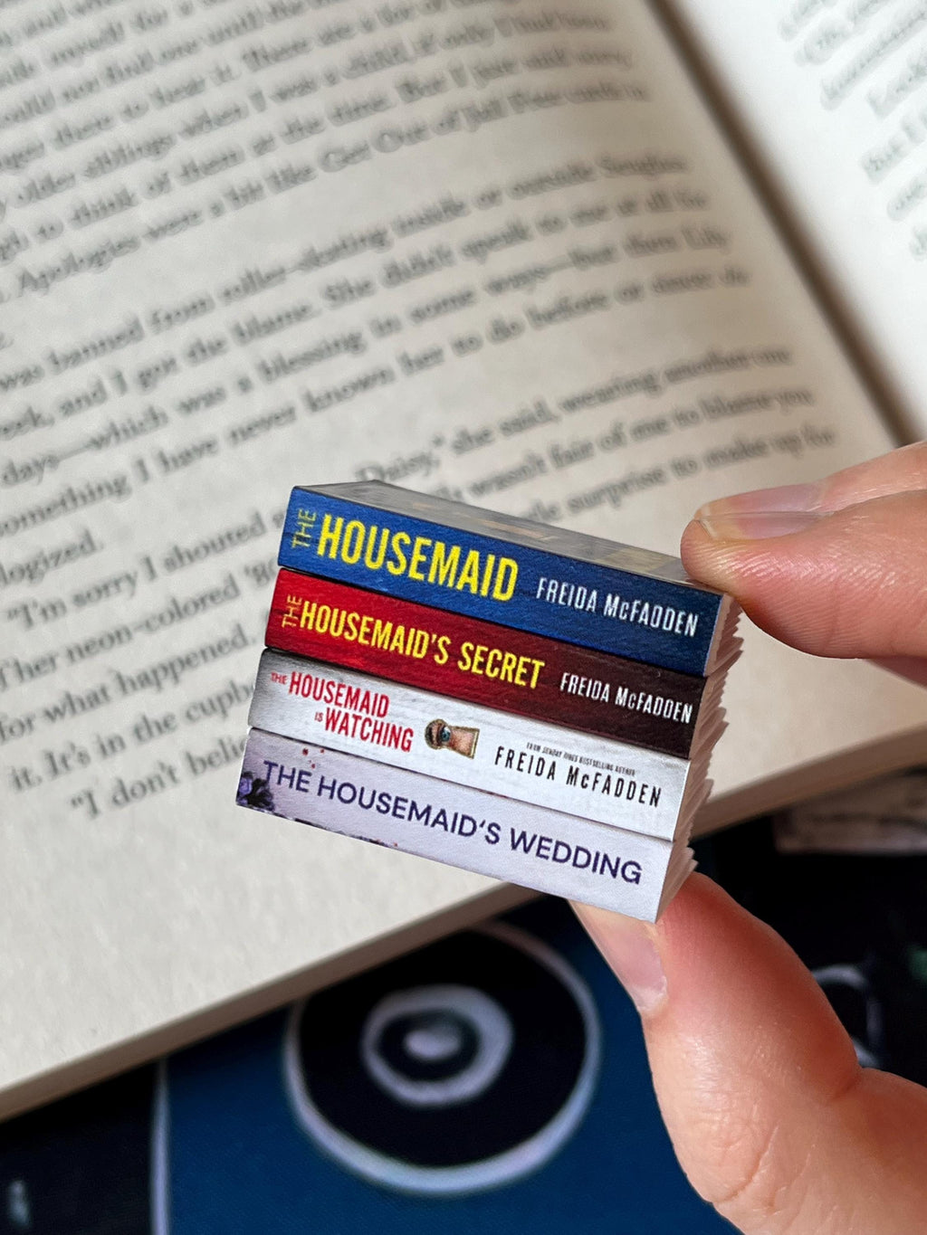 Mini Magnet The Housemaid Books (set of 4 mini books)