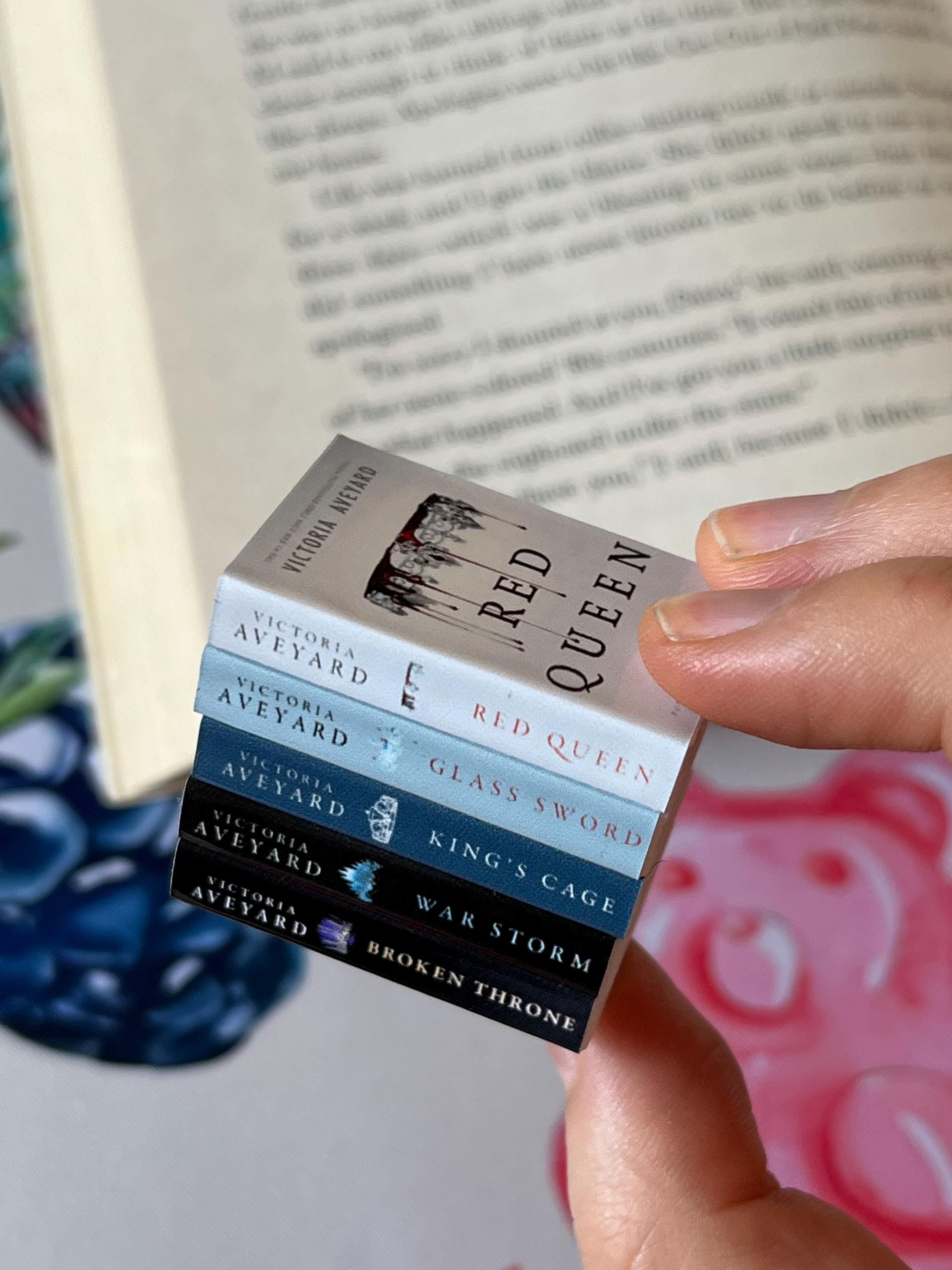Mini Red Queen Books (set of 5 mini books)