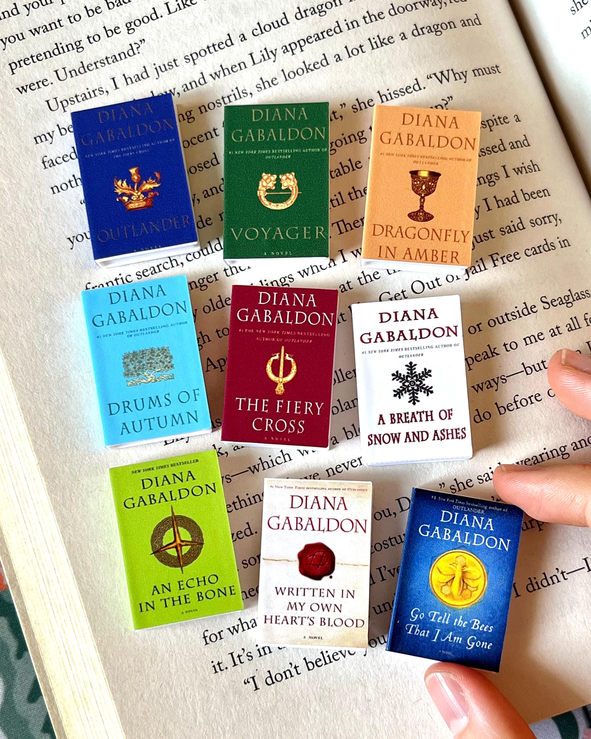 Mini Magnet The Outlander Books (set of 9 mini books)