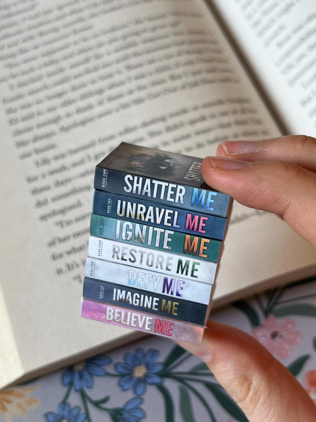Mini Shatter Me Books (set of 7 mini books)