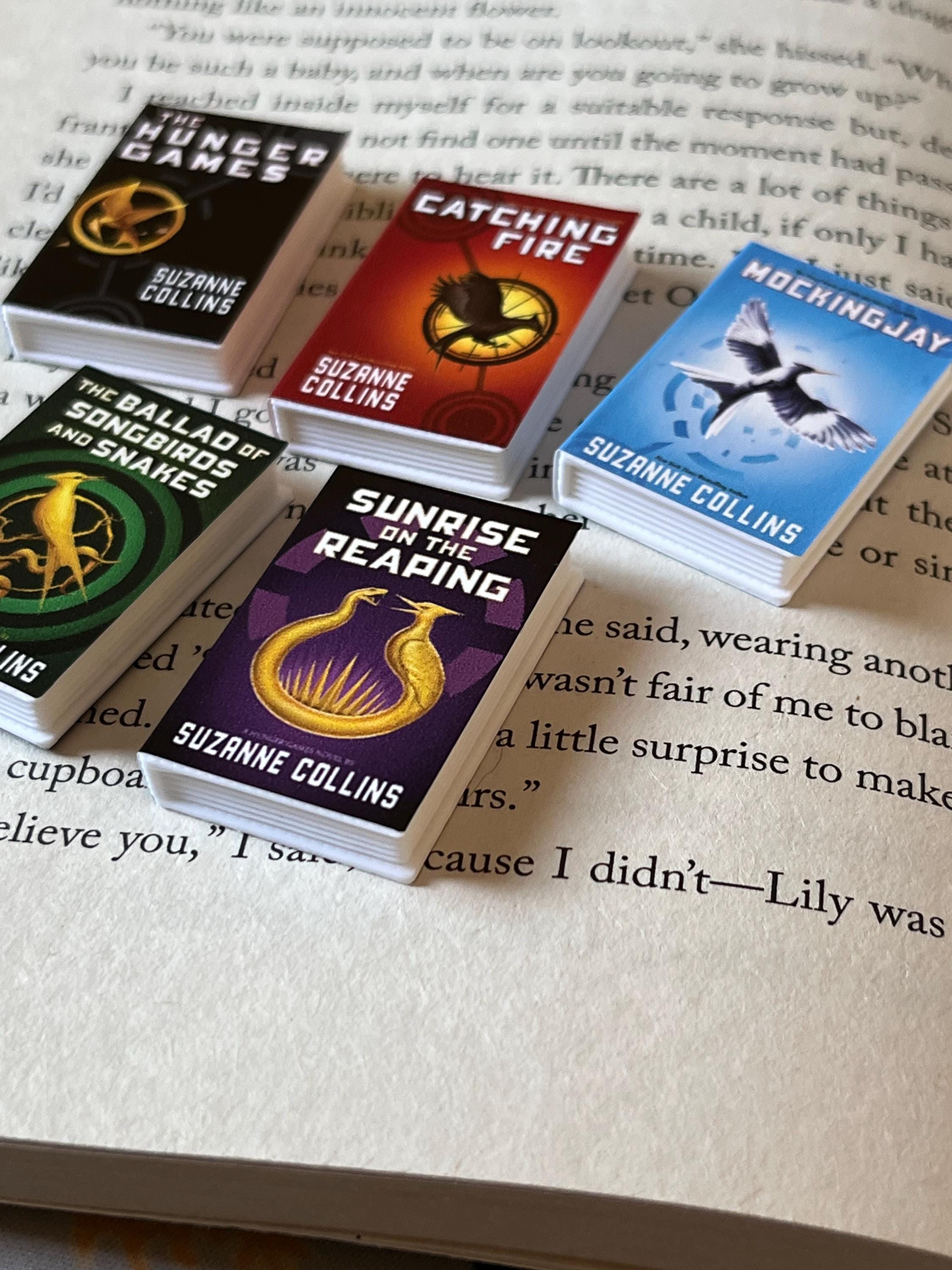 Mini Magnet Hunger Games Books (set of 5 mini books)
