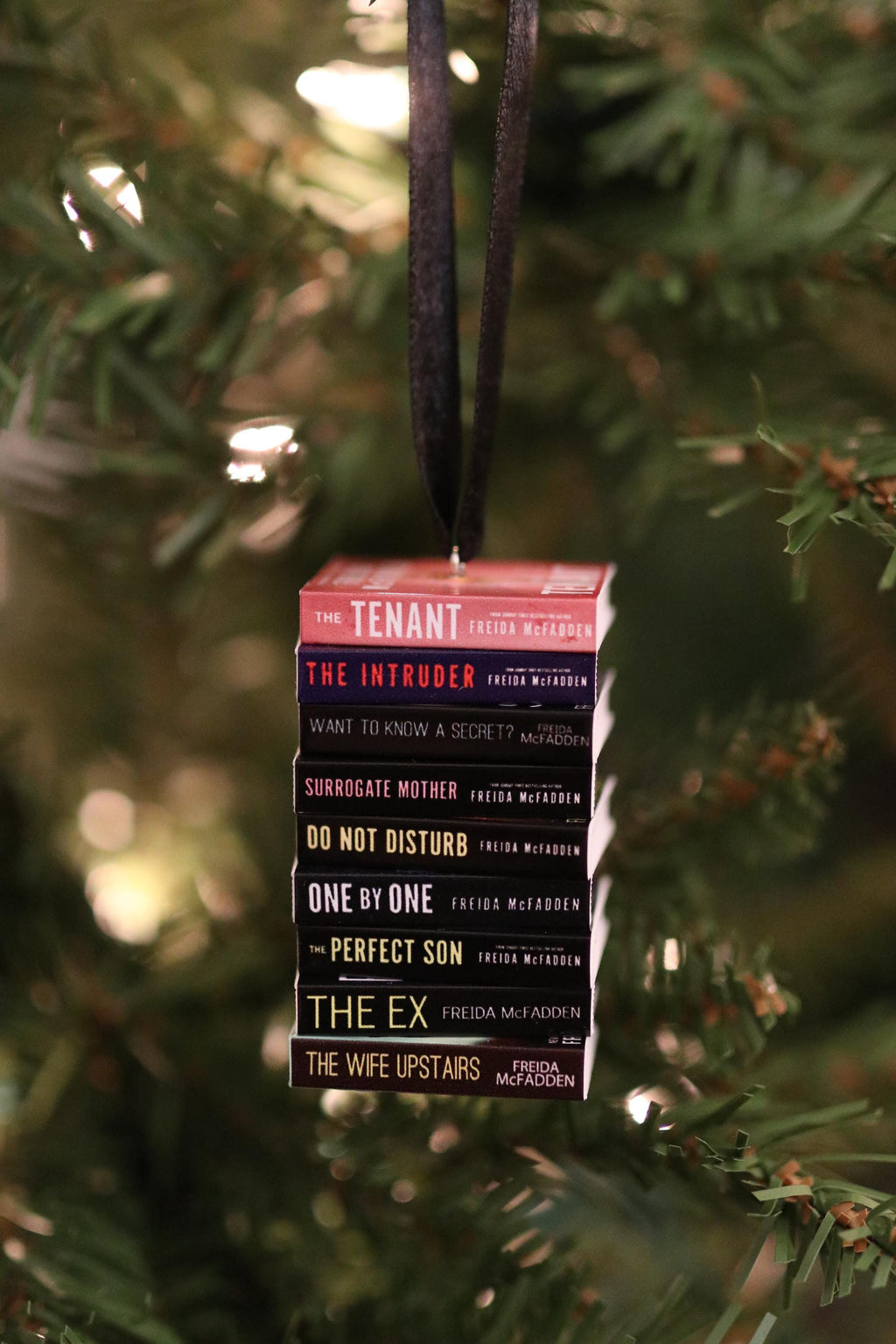 Freida McFadden Mini Book Ornament