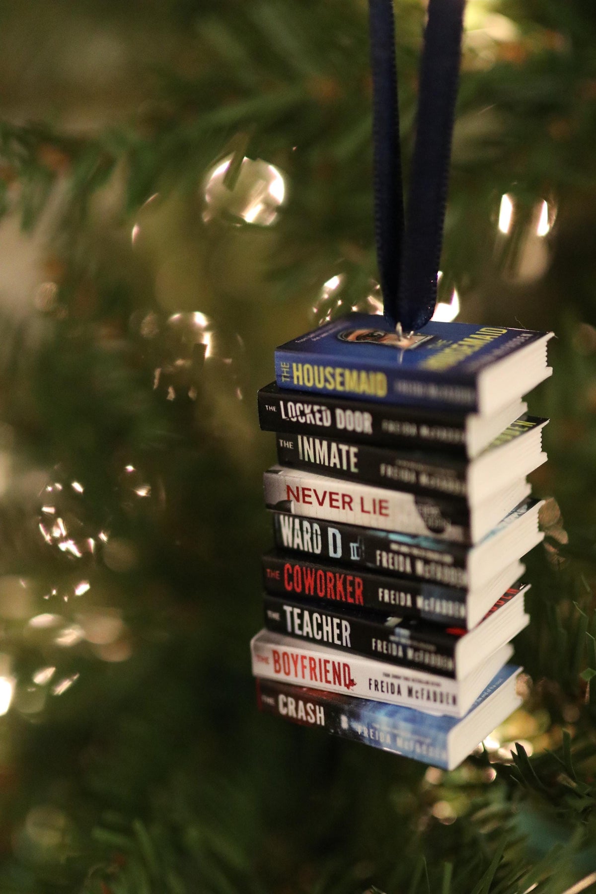 Freida McFadden Mini Book Ornament