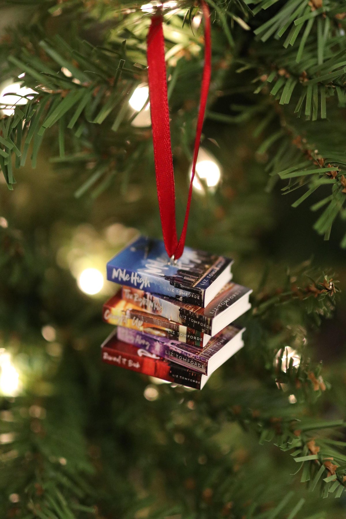 Windy City Mini Book Ornament