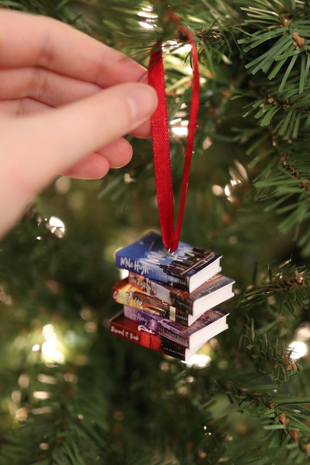 Windy City Mini Book Ornament