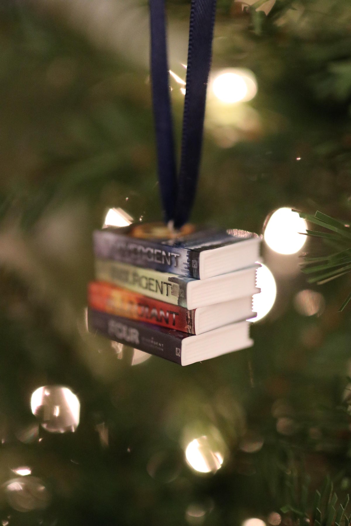 Divergent Mini Book Ornament