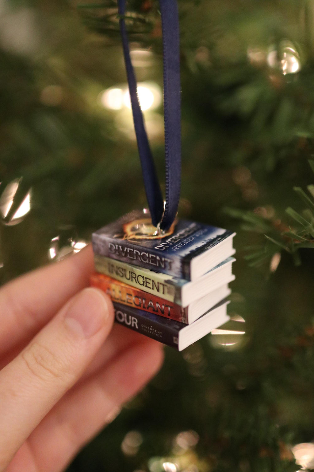 Divergent Mini Book Ornament