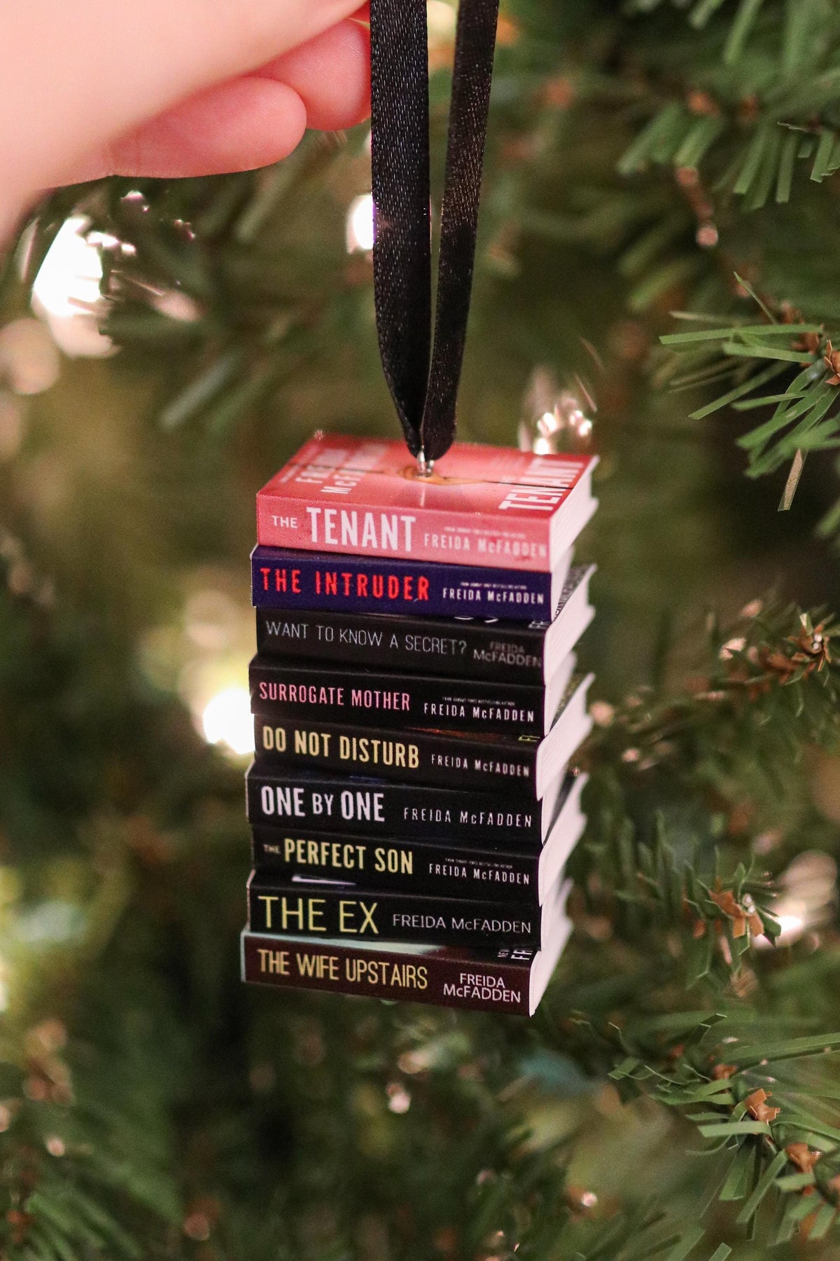Freida McFadden Mini Book Ornament